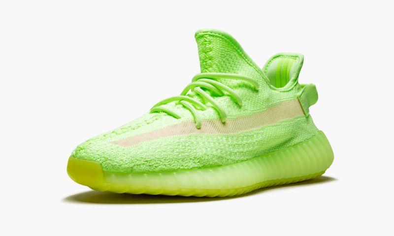 Yeezys Boost 350 V2 Glow in the Dark