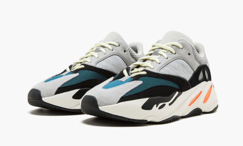 Yeezys Boost 700 Wave Runner