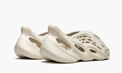 Yeezys Foam RNNR Ararat