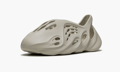Yeezys Foam RNNR Sand
